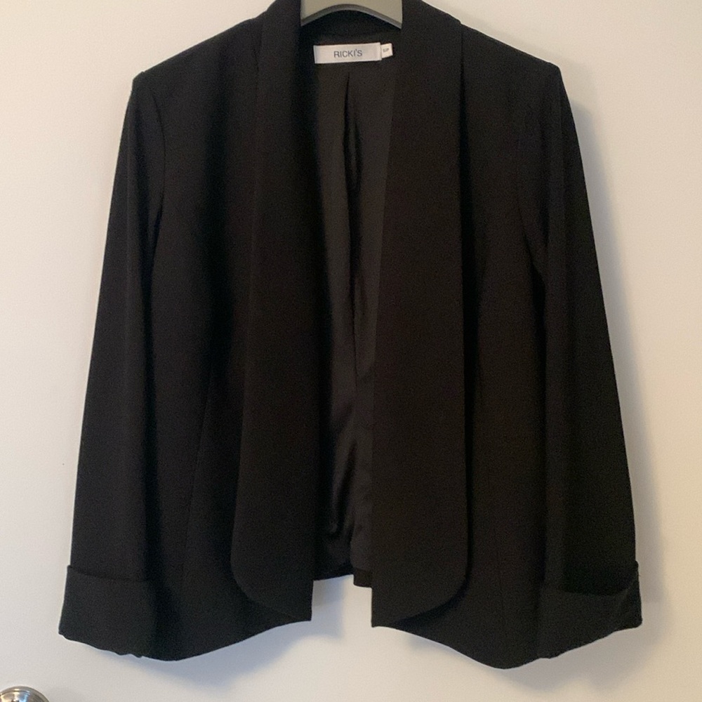 Slightly Crop Blazer S